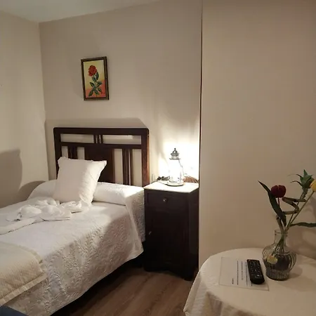 Πανσιόν Pura Cuntis