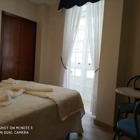 Πανσιόν Pura